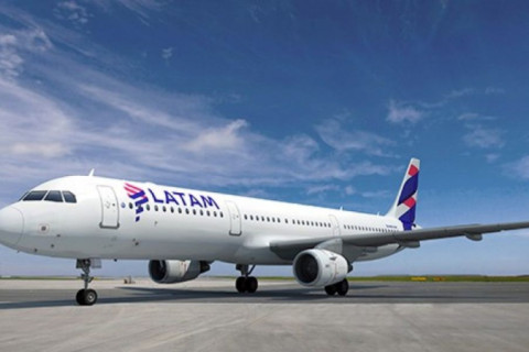 Avião da Latam enfrenta problema no ar durante voo entre Austrália e Nova Zelândia e deixa cerca de 50 feridos