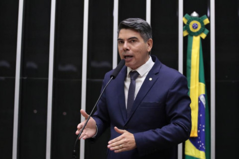 Deputado quer saber o que o governo fez com dinheiro apreendido do crime organizado