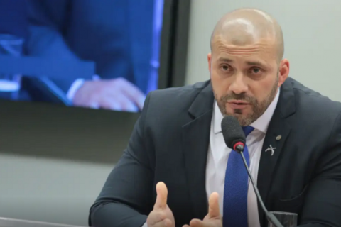 Moraes autoriza Daniel Silveira a fazer tratamento fora da prisão após cirurgia