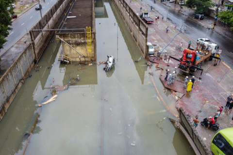 Eduardo Paes decreta estado de emergência no Rio de Janeiro devido às fortes chuvas