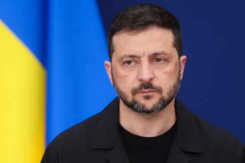 Prestes a ser reunir com Trump, Zelensky declara que Rússia não deveria ser ‘premiada’ por invadir a Ucrânia