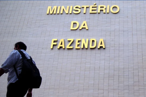 Dívida pública federal chega a R$ 9,29 trilhões em agosto, e títulos ligados à Selic atingem recorde