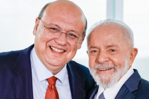 Secretário que teve visto revogado pelos EUA diz que sanção é ‘injusta’ e defende Mais Médicos