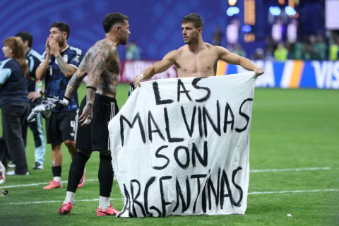 Governo Trump defende Argentina após faixa sobre as Malvinas na Copa e amplia tensão diplomática