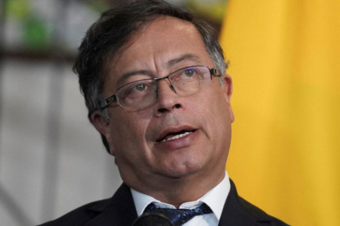 Colômbia expulsa diplomatas argentinos após Milei chamar Petro de ‘assassino e terrorista’