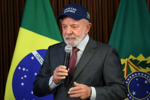 Lula lidera em todos os cenários para eleições de 2026, mostra pesquisa Genial/Quaest