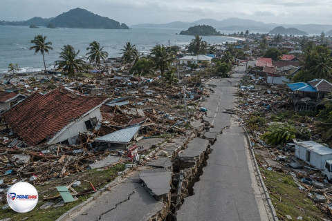 Terremoto de magnitude 7,7 atinge a Indonésia, deixa mortos e provoca evacuações