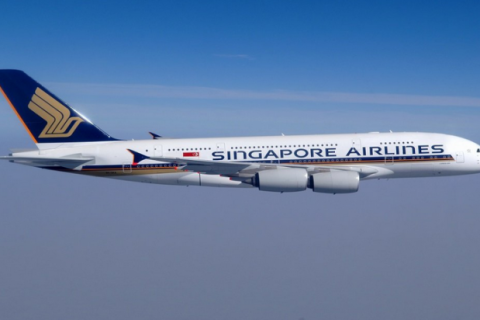 Passageiro morre após turbulência e voo da Singapore Airlines faz pouso forçado