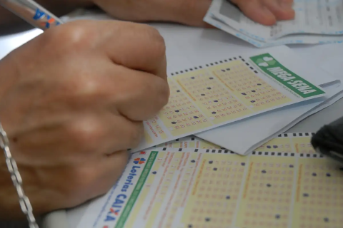 Mega-Sena acumula para R$ 76 milhões; confira os números sorteados