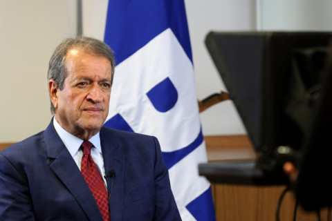 Acompanhe a PRIME RÁDIO e fique bem informado. Aproveite para curtir nossa programação. Baixe nosso App multiplataforma Acesse: www.primeradioweb.com.br